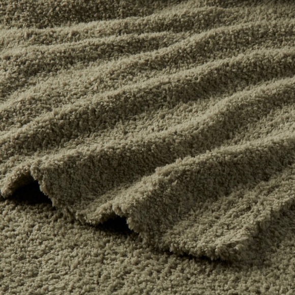 THRESHOLD Cozy Chenille Bed Blanket, Restful Green, King, NWT - Picture 3 of 6